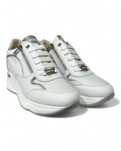 Carica l'immagine nel visualizzatore di Gallery, Keys - 10592 Sneakers WHITE/SILVER