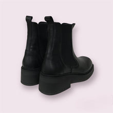 Carica l'immagine nel visualizzatore di Gallery, Stelio Malori - 971 NERO
